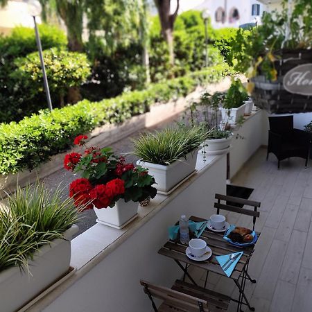 L'Alba Sullo Jonio Bed & Breakfast Taranto Exterior foto