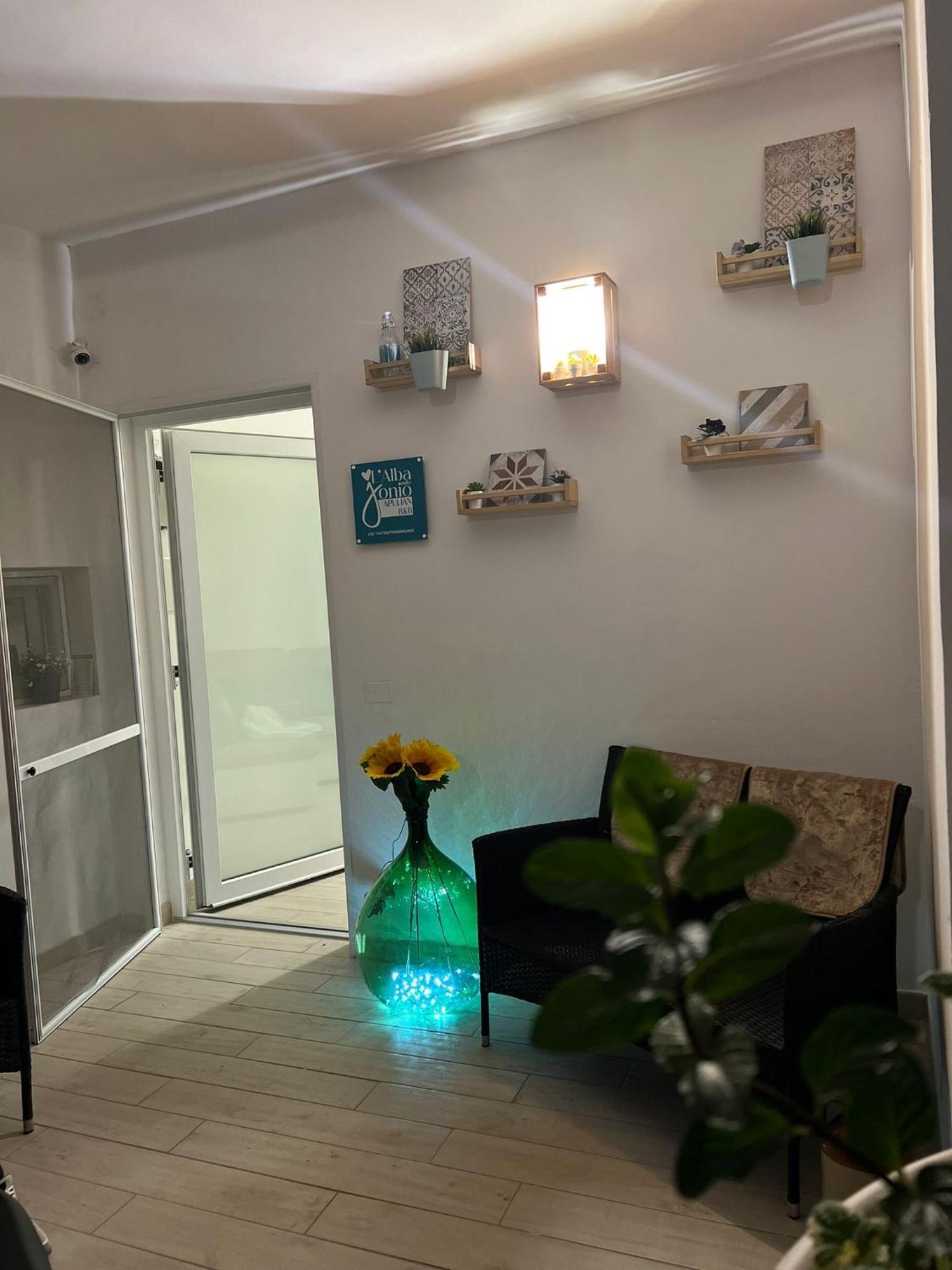 L'Alba Sullo Jonio Bed & Breakfast Taranto Exterior foto
