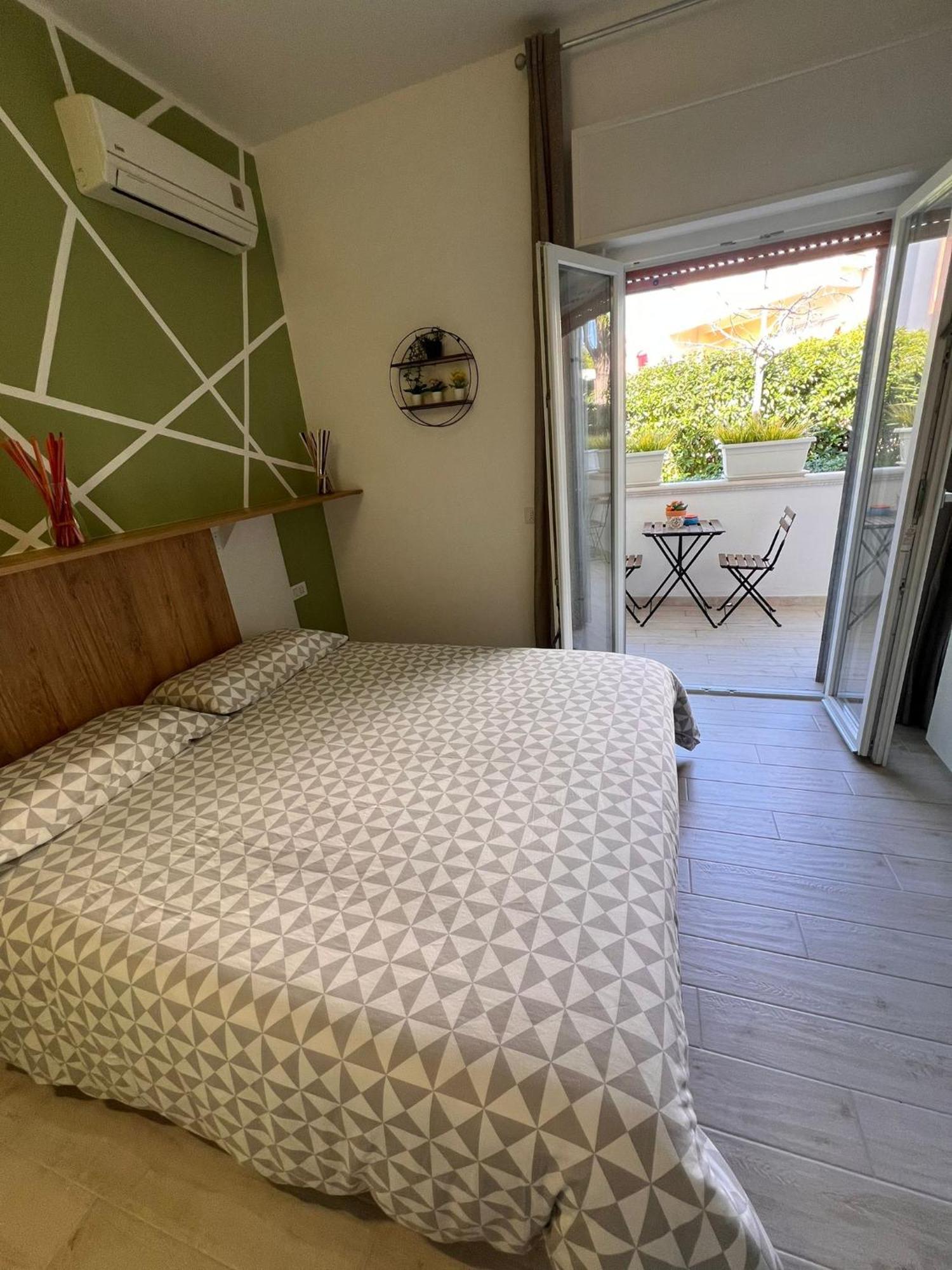 L'Alba Sullo Jonio Bed & Breakfast Taranto Exterior foto